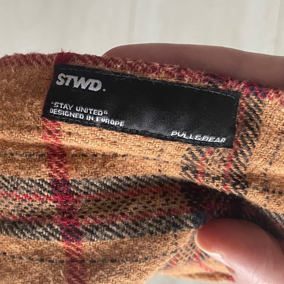 Flannel button up shirt - Picture 2 of 4